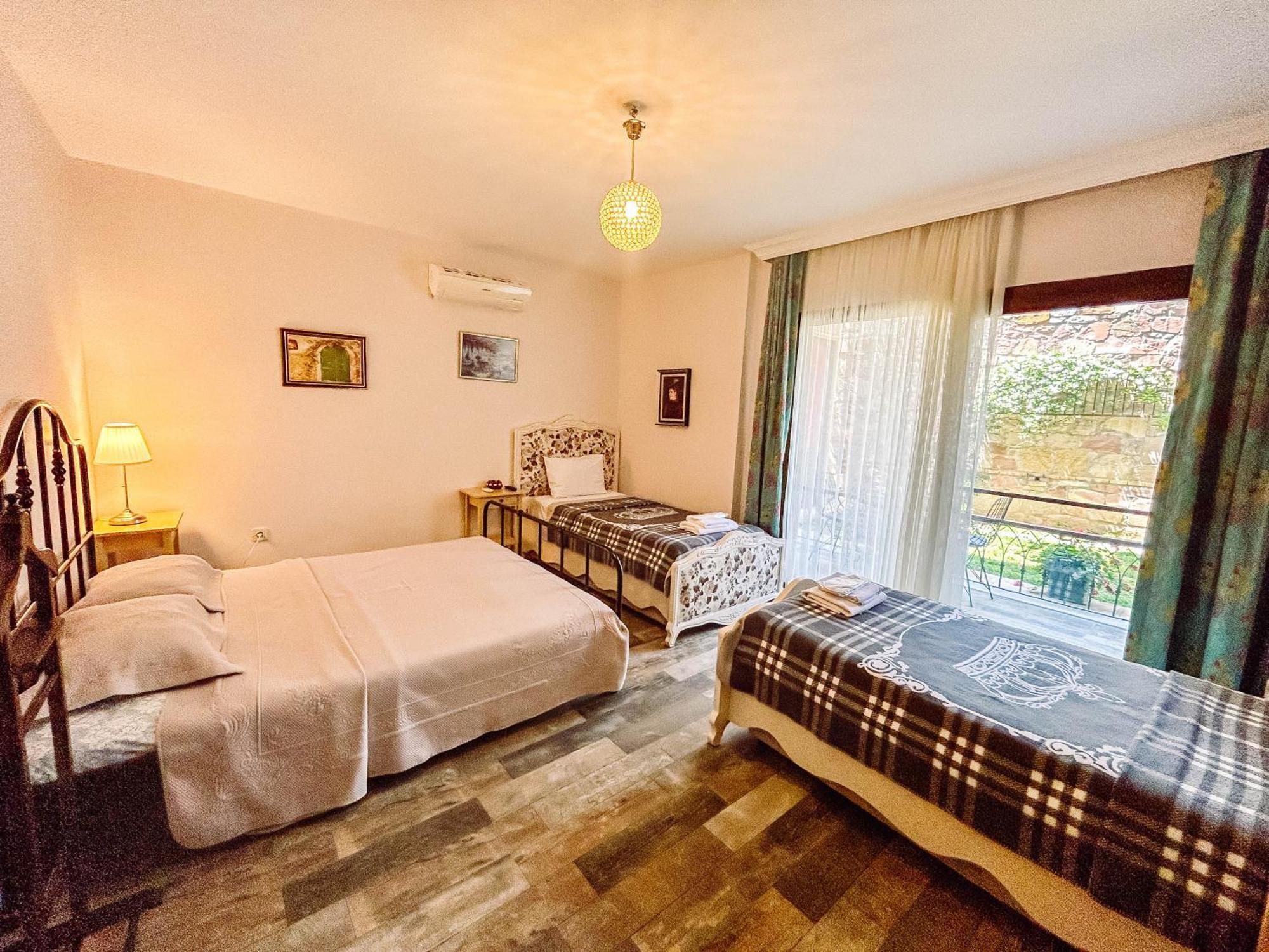 Niluefer Butik Otel (Adults Only) Ayvalik Exterior photo